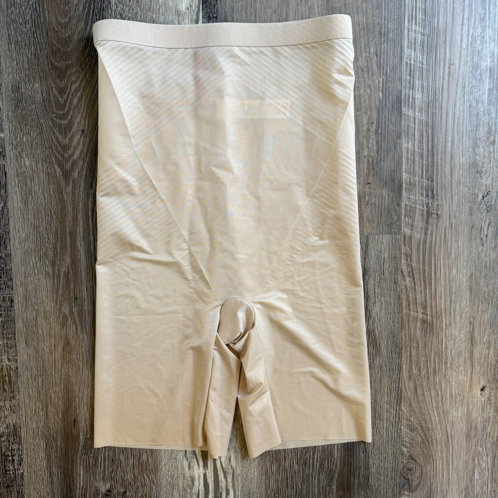 SPANX Women's S/CH/P Thinstincts 2.0 High-Waisted Mid-Thigh Short 10233R‎ Nude